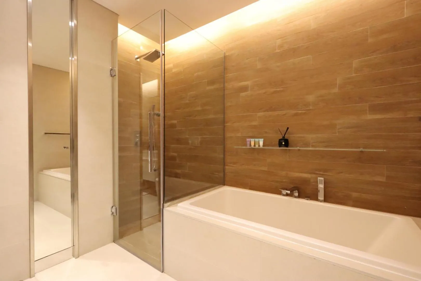 Livbnb - Tranquil 2Br In Bluewaters Dubai 0*,