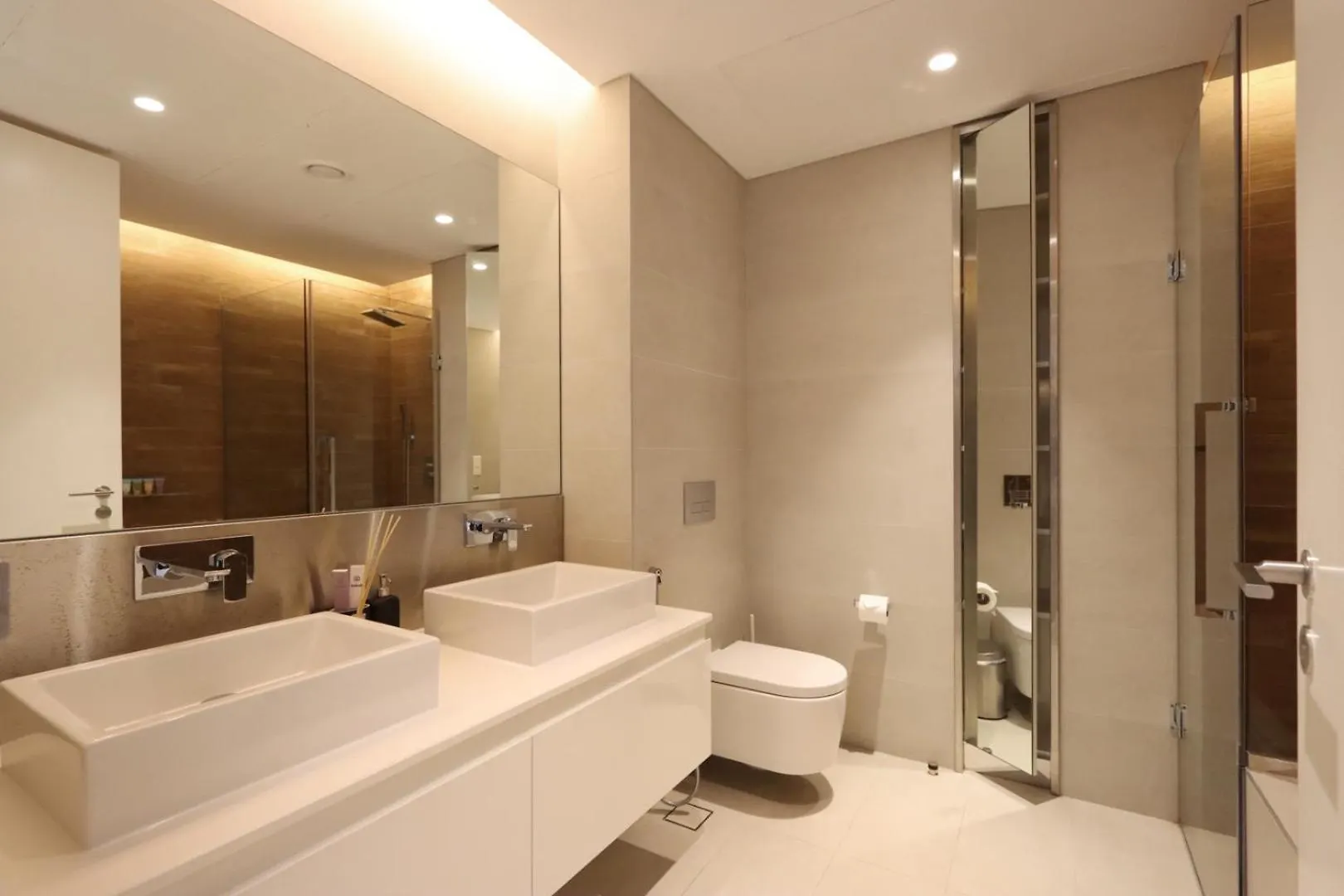 Livbnb - Tranquil 2Br In Bluewaters Dubai 0*,  United Arab Emirates